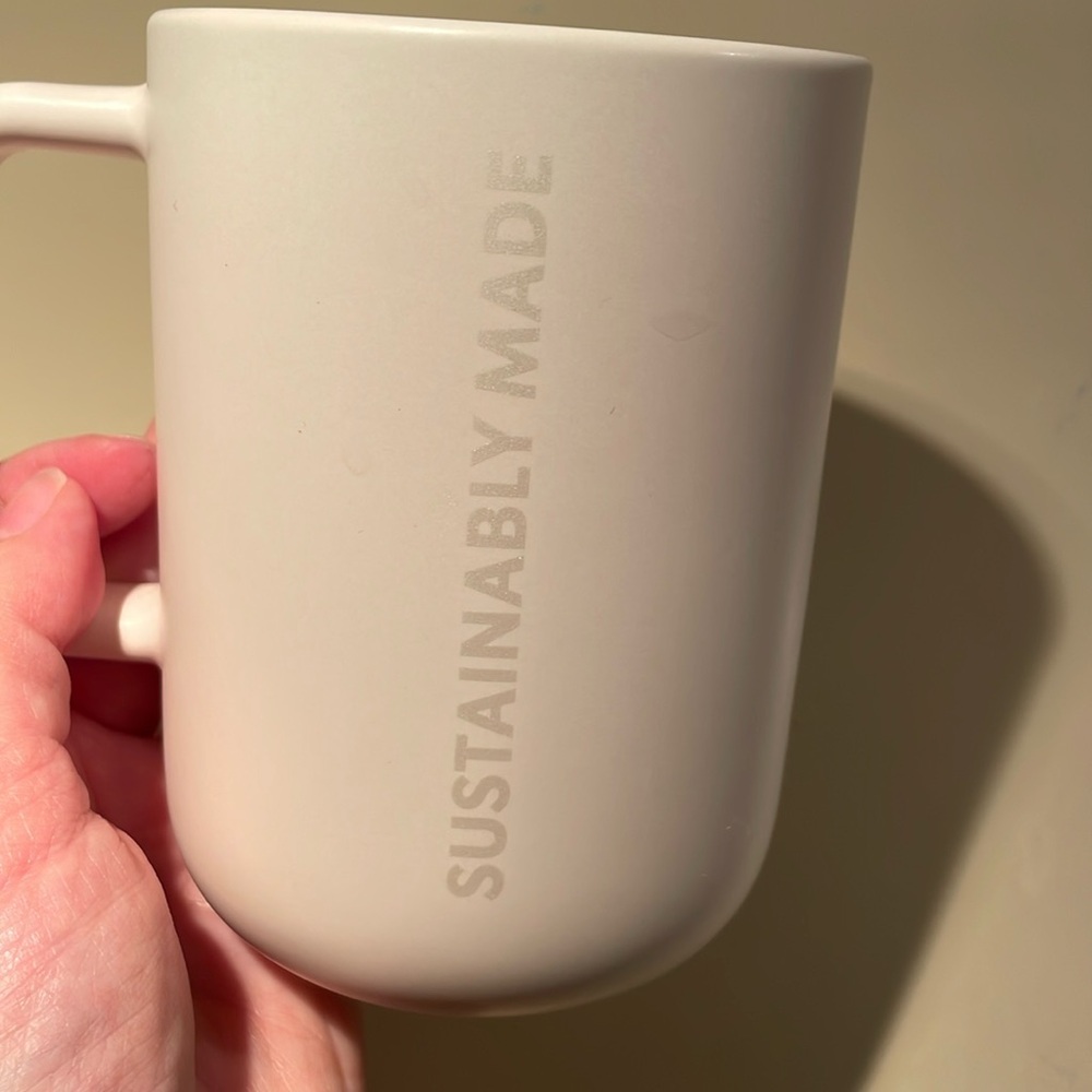*RARE* STARBUCKS UEC Cream Colored Coffee Mug Fox Tiger Hummingbird elephant - Picture 9 of 9